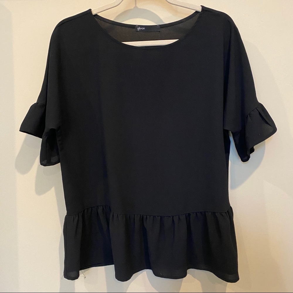Gibson Ruffled Hem Top - Picture 2 of 6